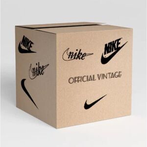 Size 7 NIKE MYSTERY BOX - 3 SHOES INCLUDED